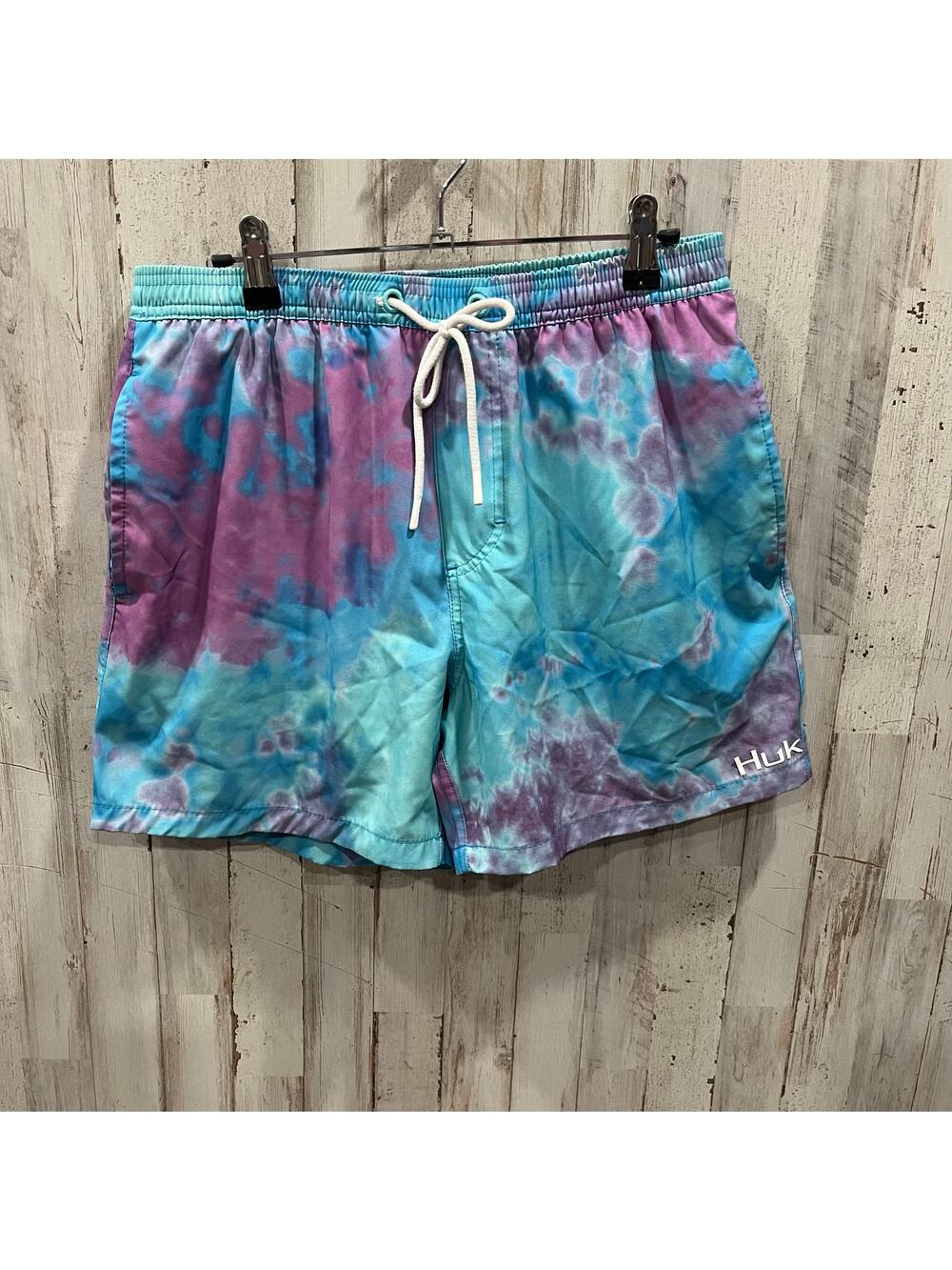 Huk Men's Tie Dye Blue Radiance Volly 5.5" Shorts Net Lining Fishing Small